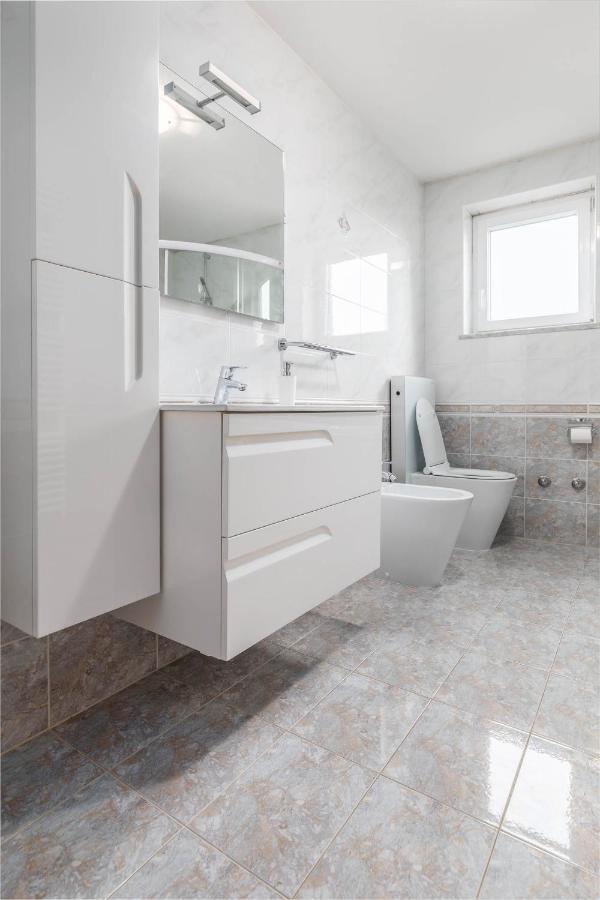Apartment Villa Nera Pola Esterno foto